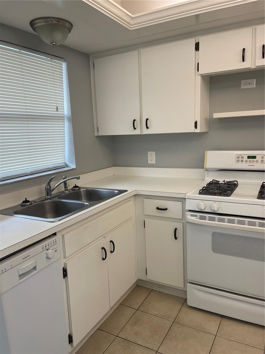 150 El Dorado Unit 105, Winter Haven, FL 33884