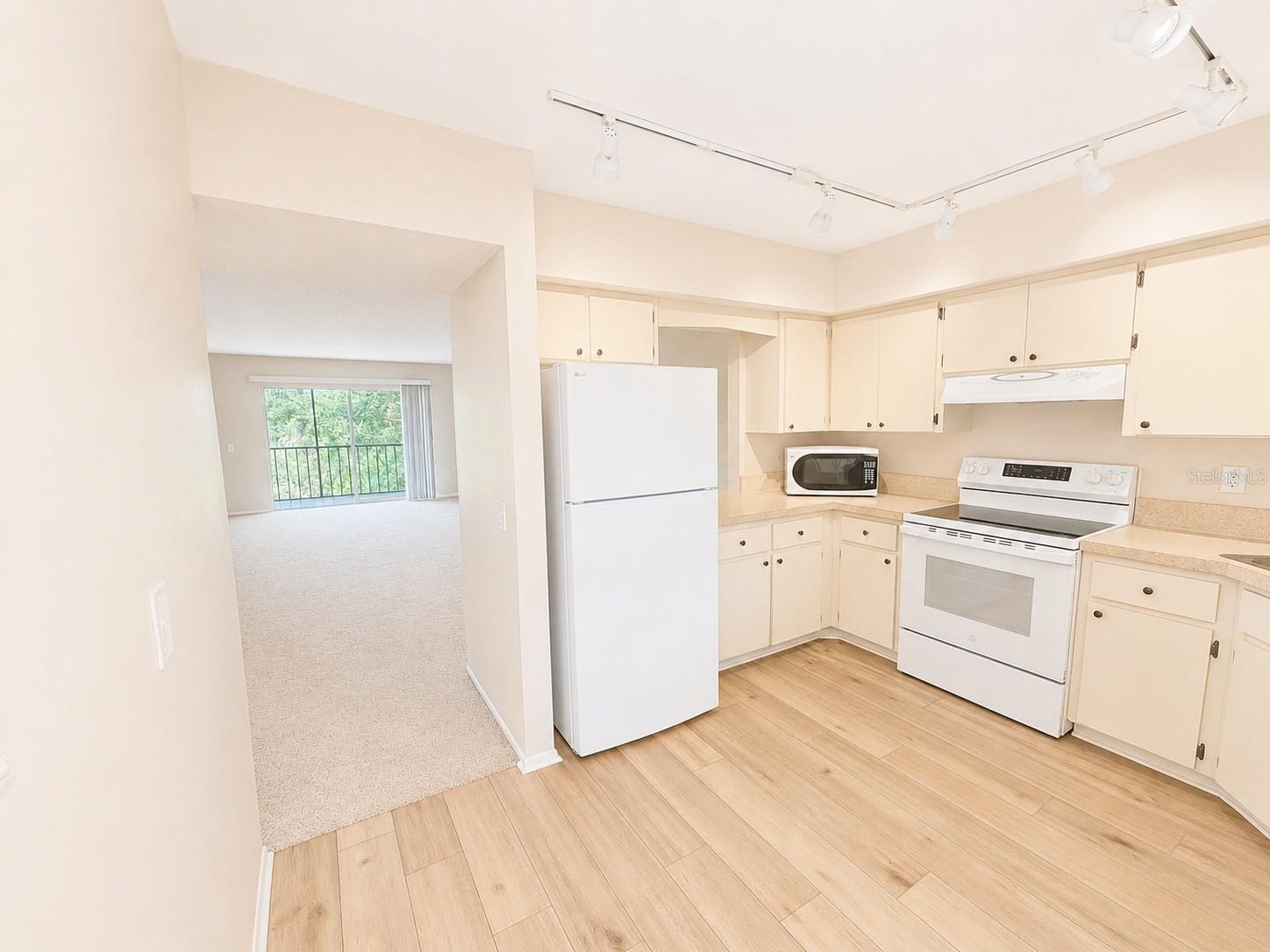 211 Rubens Unit E, Nokomis, FL 34275