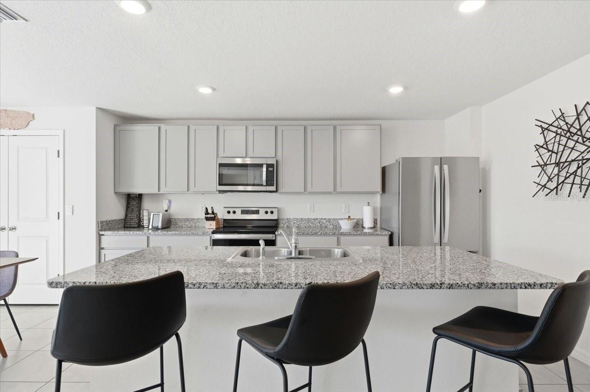 1211 Tahitian Sunrise, Plant City, FL 33565