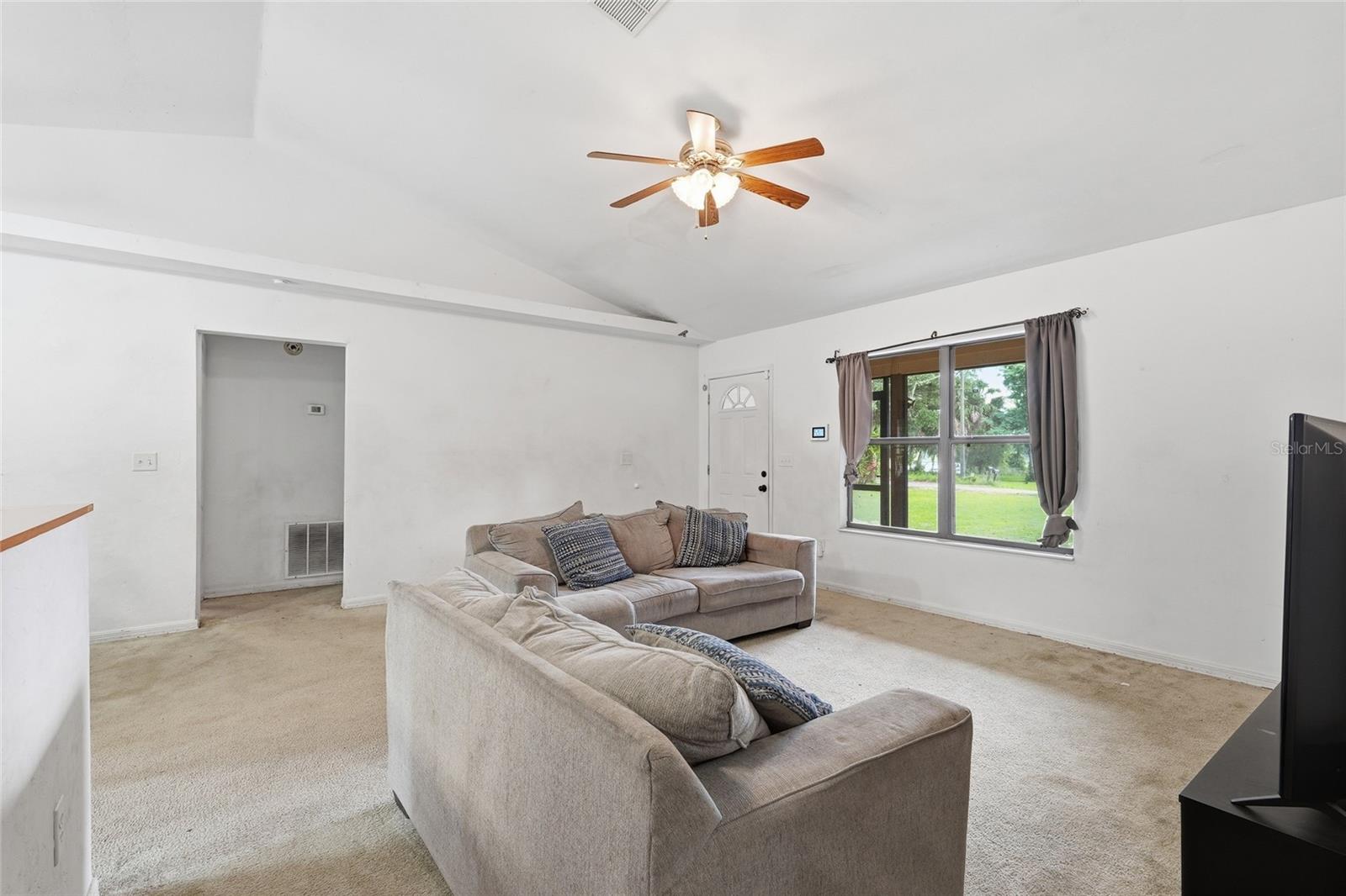 173 Little Orange Lake, Hawthorne, FL 32640