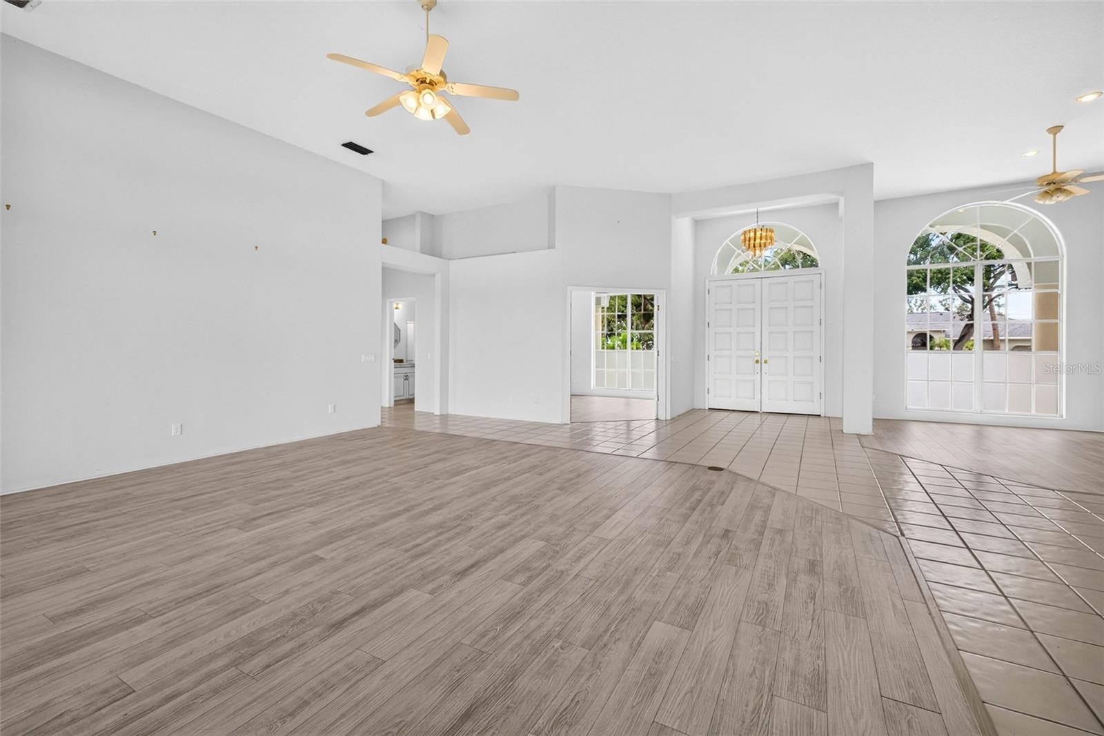 8911 Riverlachen, Riverview, FL 33578