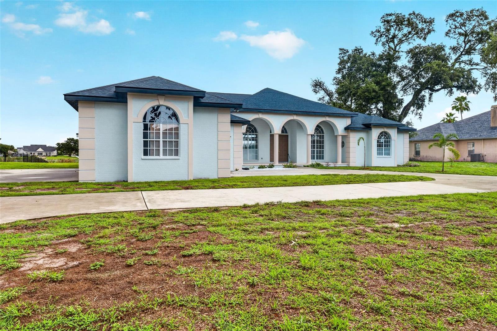 8911 Riverlachen, Riverview, FL 33578