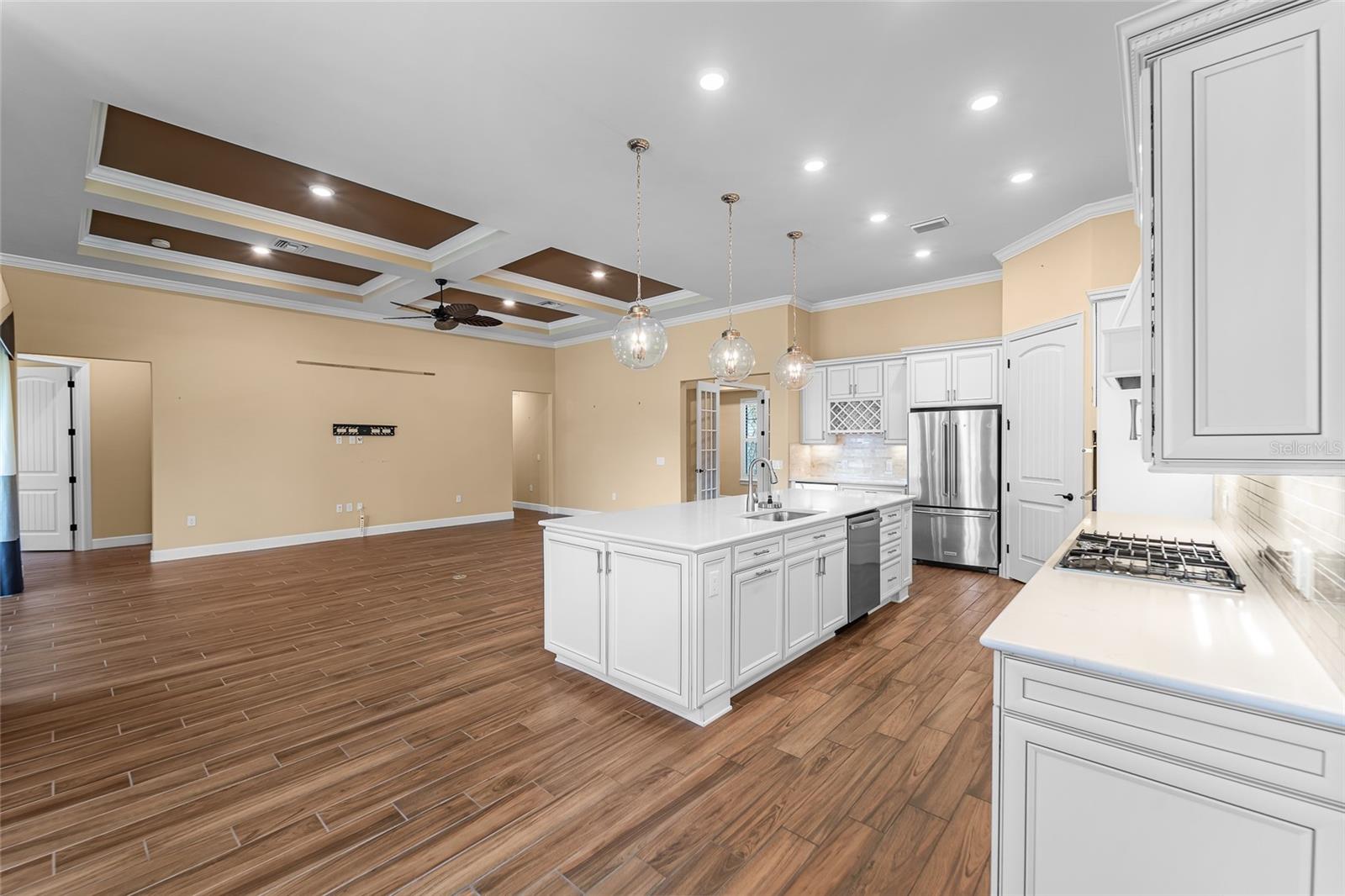 5700 Sweet Leaf, Sarasota, FL 34238