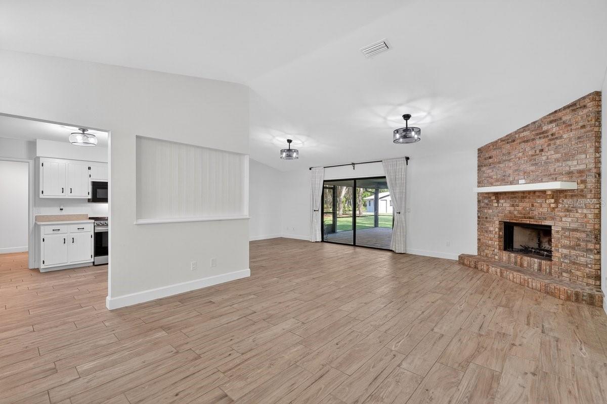 171 William, Edgewater, FL 32141
