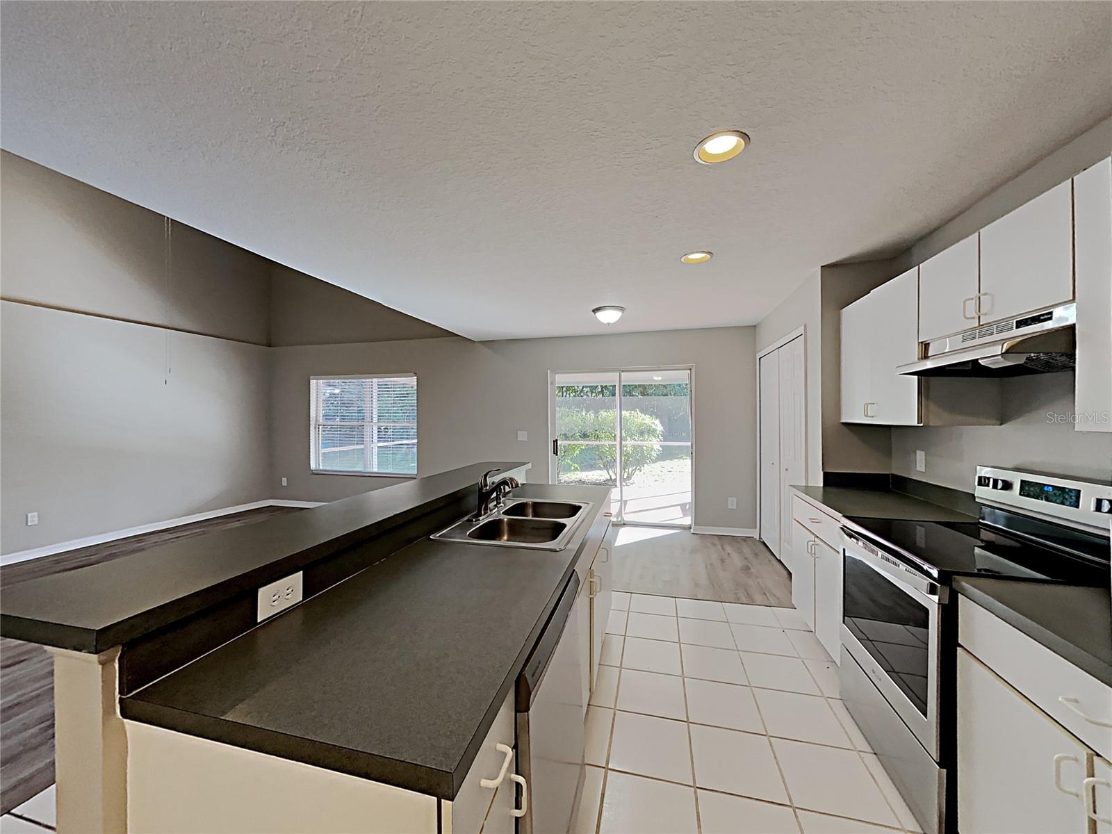 2184 Heathwood, Orlando, FL 32828