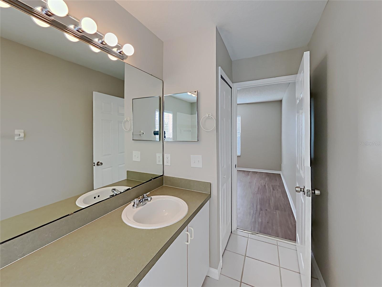 2184 Heathwood, Orlando, FL 32828