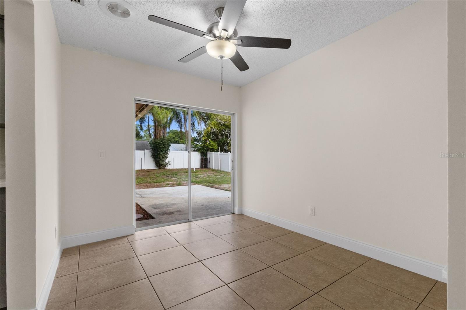 7516 Armand, Tampa, FL 33634