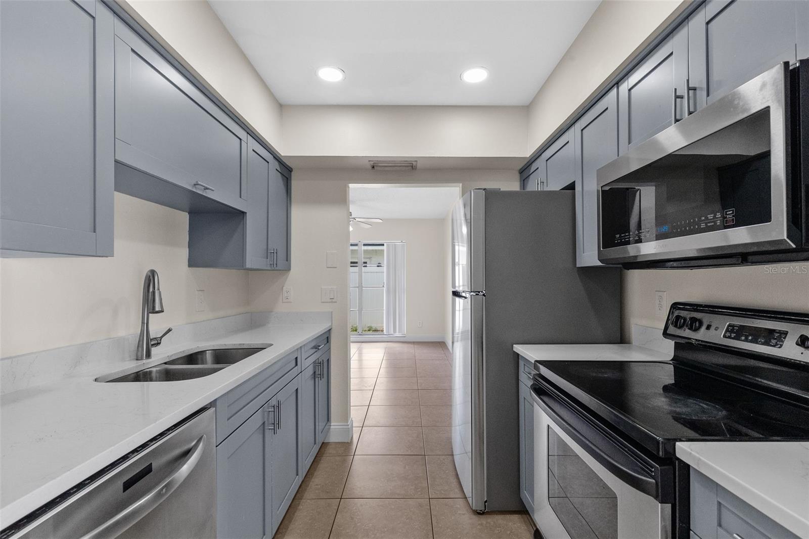 7516 Armand, Tampa, FL 33634