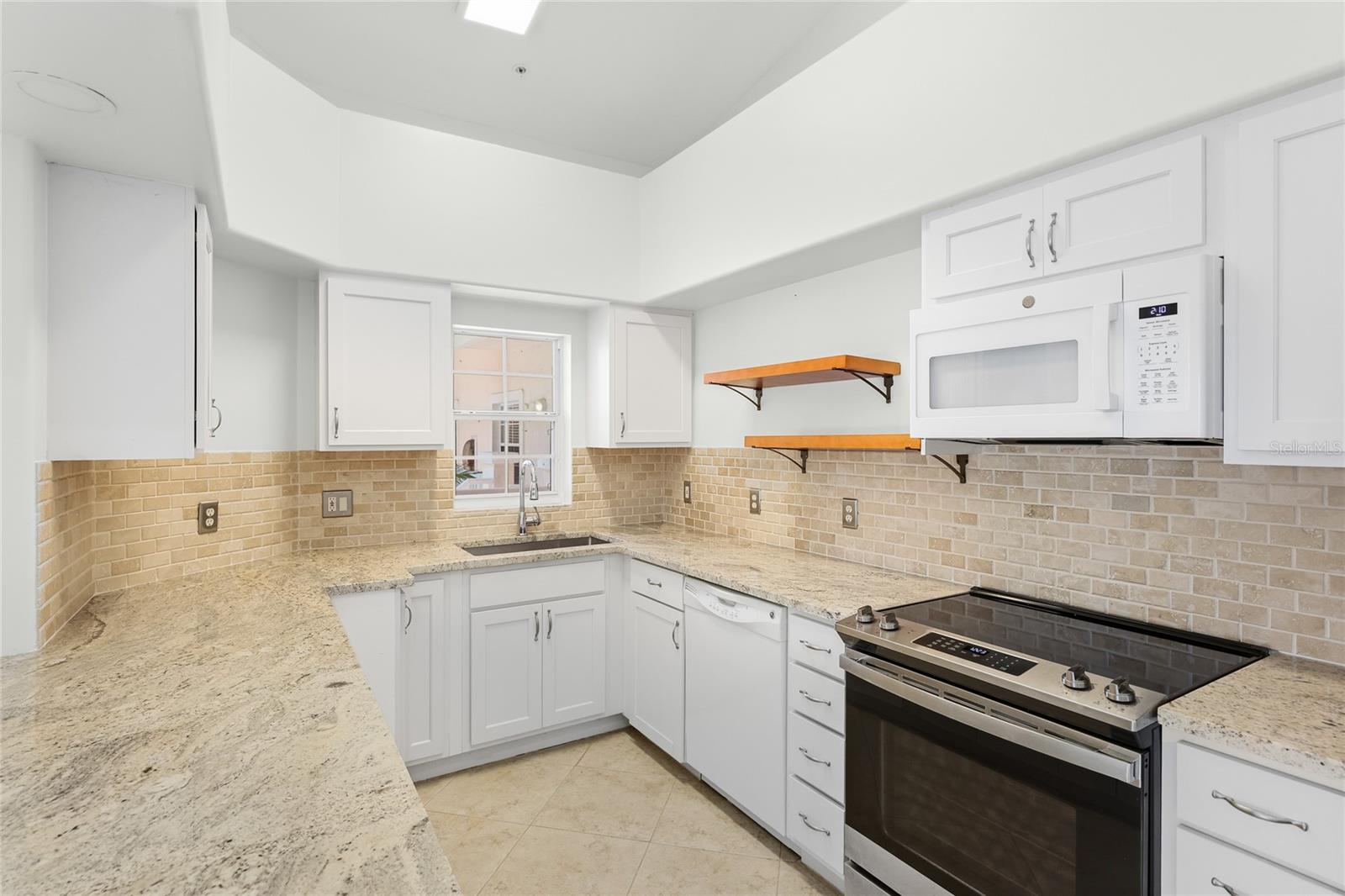 4244 Central Sarasota Unit 726, Sarasota, FL 34238