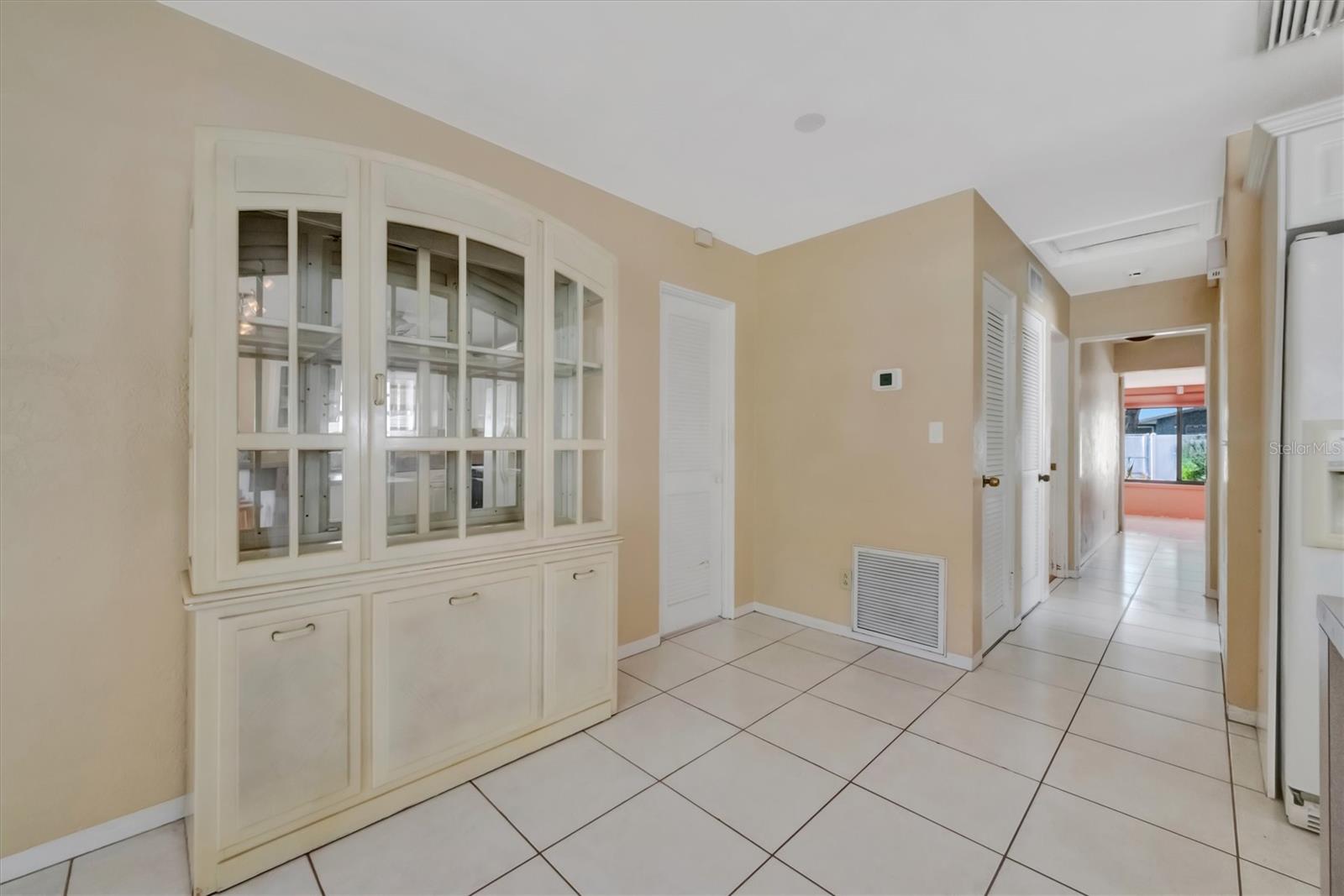 5630 13th, St Petersburg, FL 33710