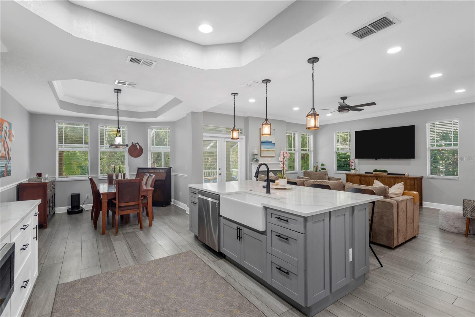 2852 Bayshore Trails Dr, Tampa, FL 33611