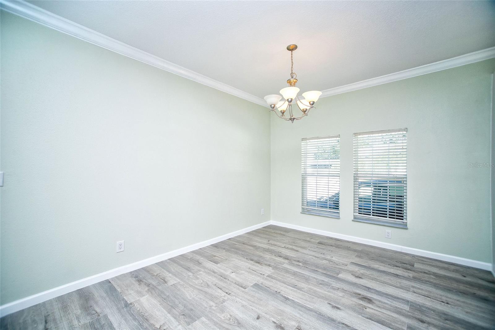 415 Dr Ml King Jr, Safety Harbor, FL 34695