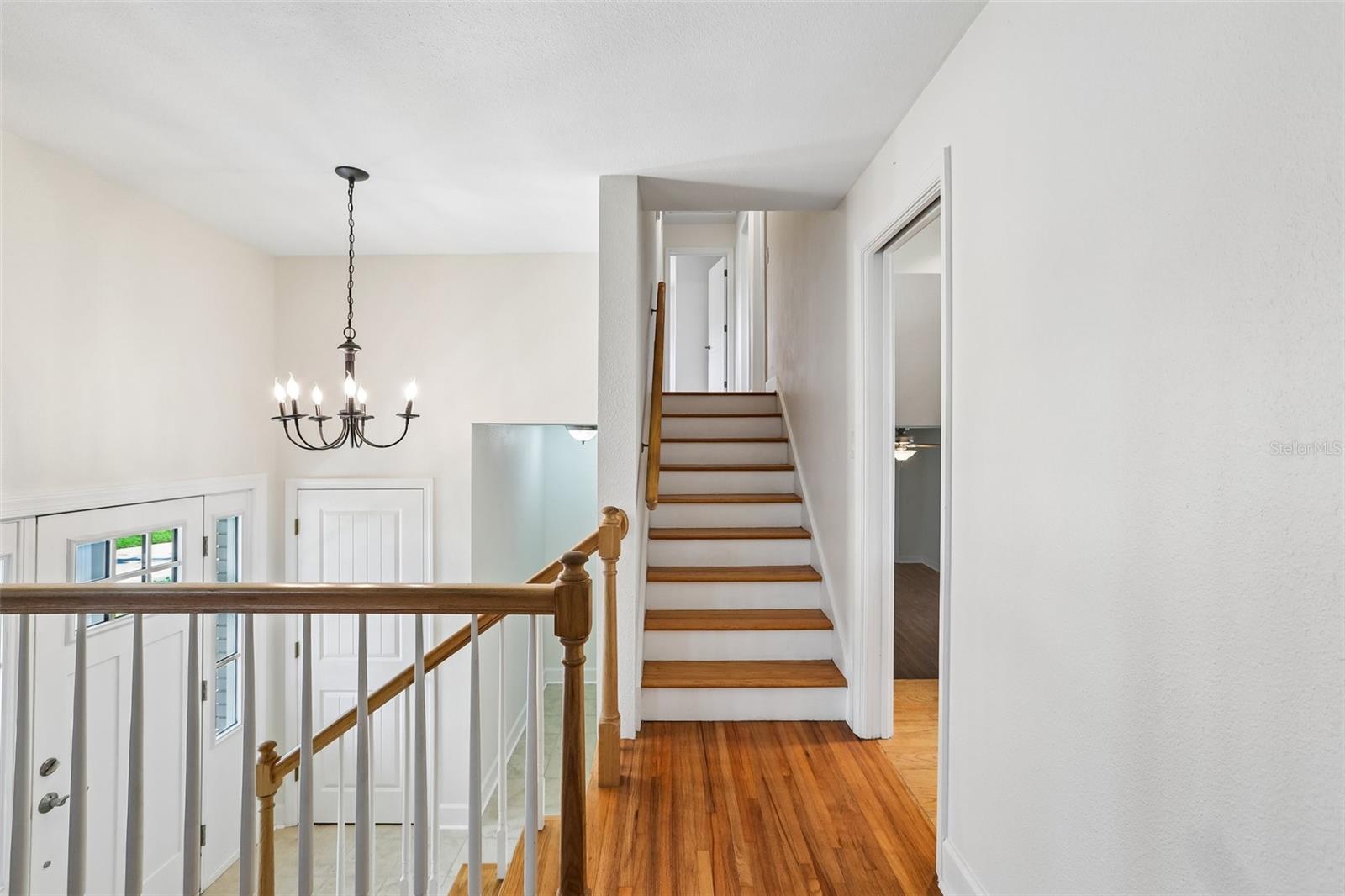 6827 Tequesta, Seminole, FL 33777