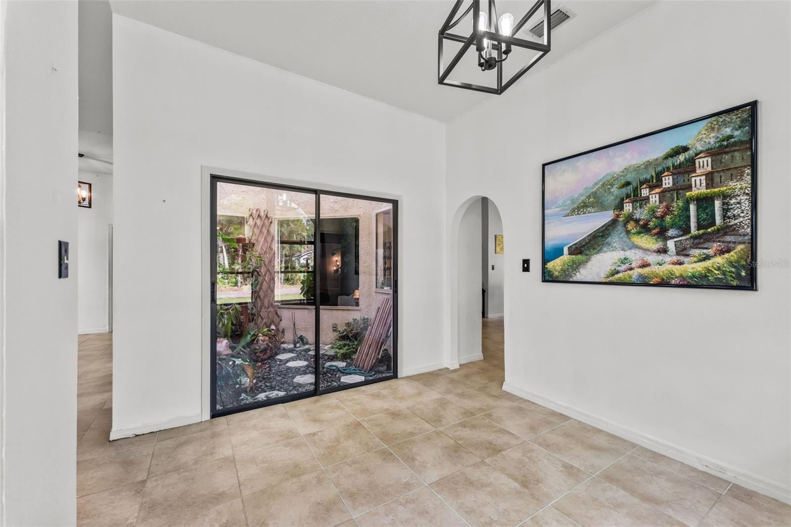 5560 Bob White, Mims, FL 32754