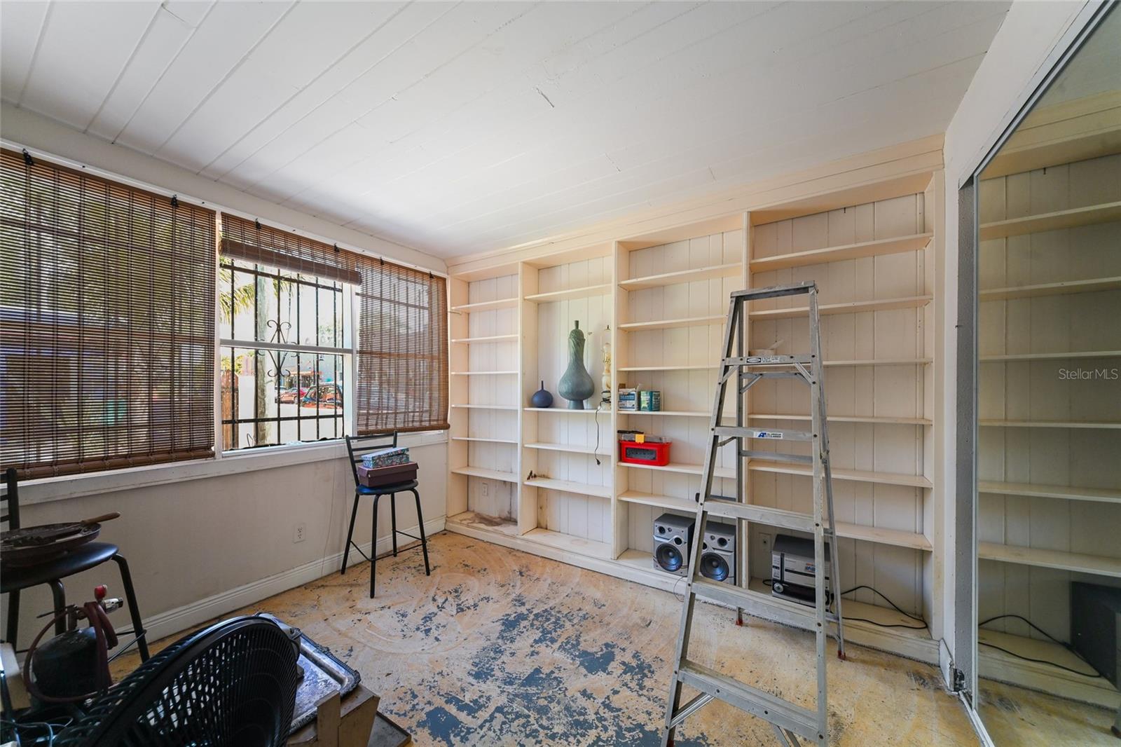 411 Burns Court, Sarasota, FL 34236