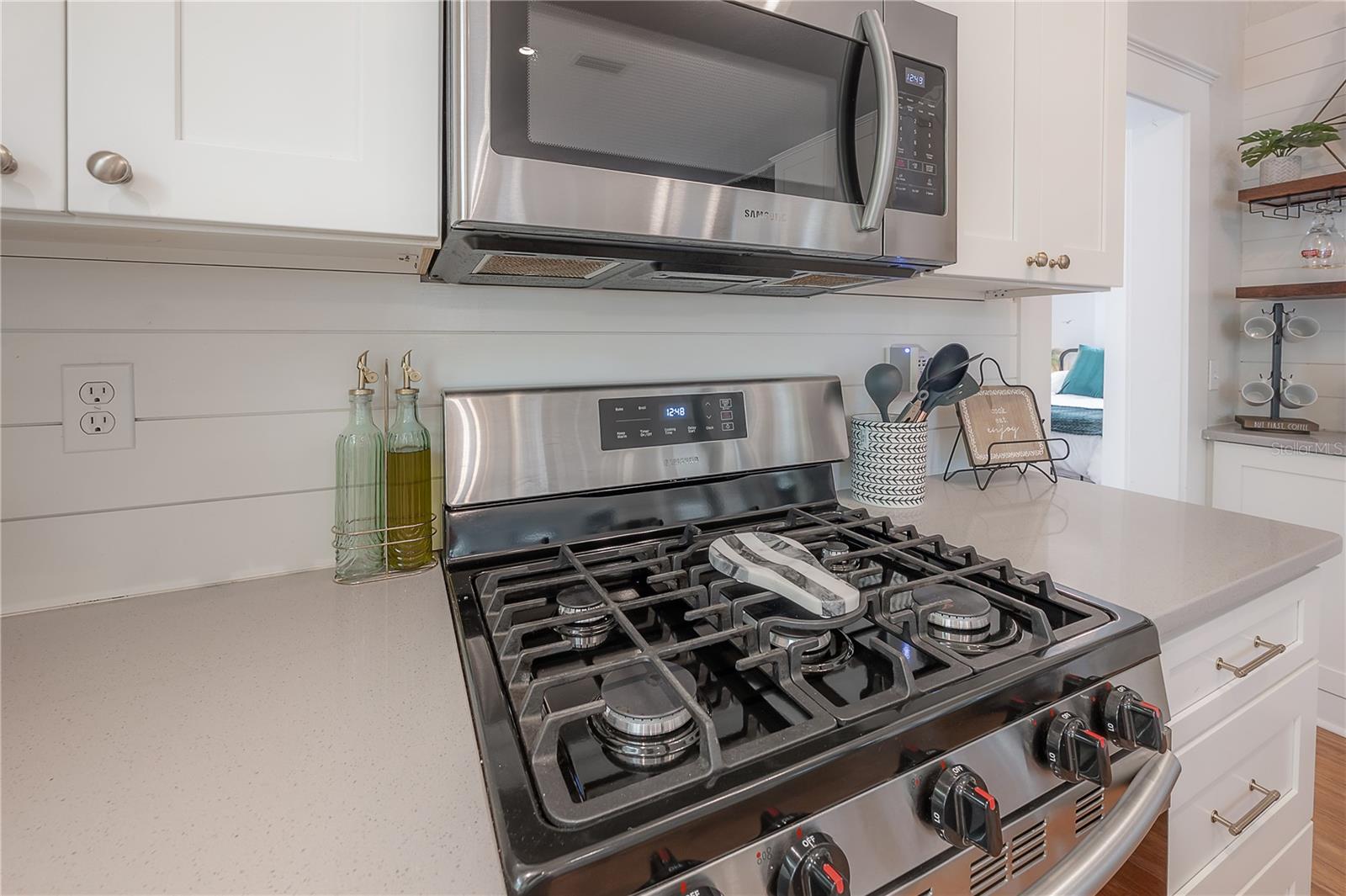 1010 Curtis, Tampa, FL 33603