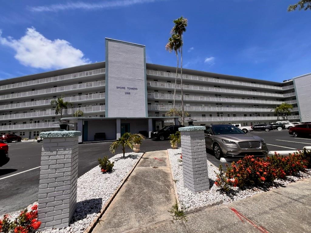 1868 Shore Unit 607, South Pasadena, FL 33707