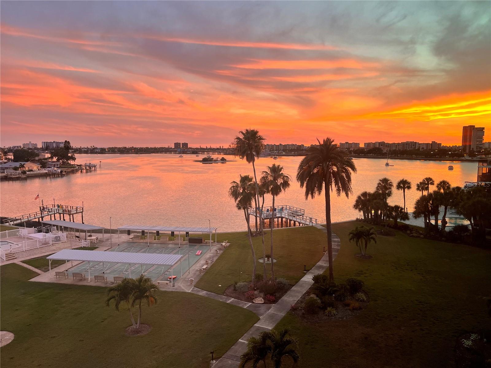 1868 Shore Unit 607, South Pasadena, FL 33707