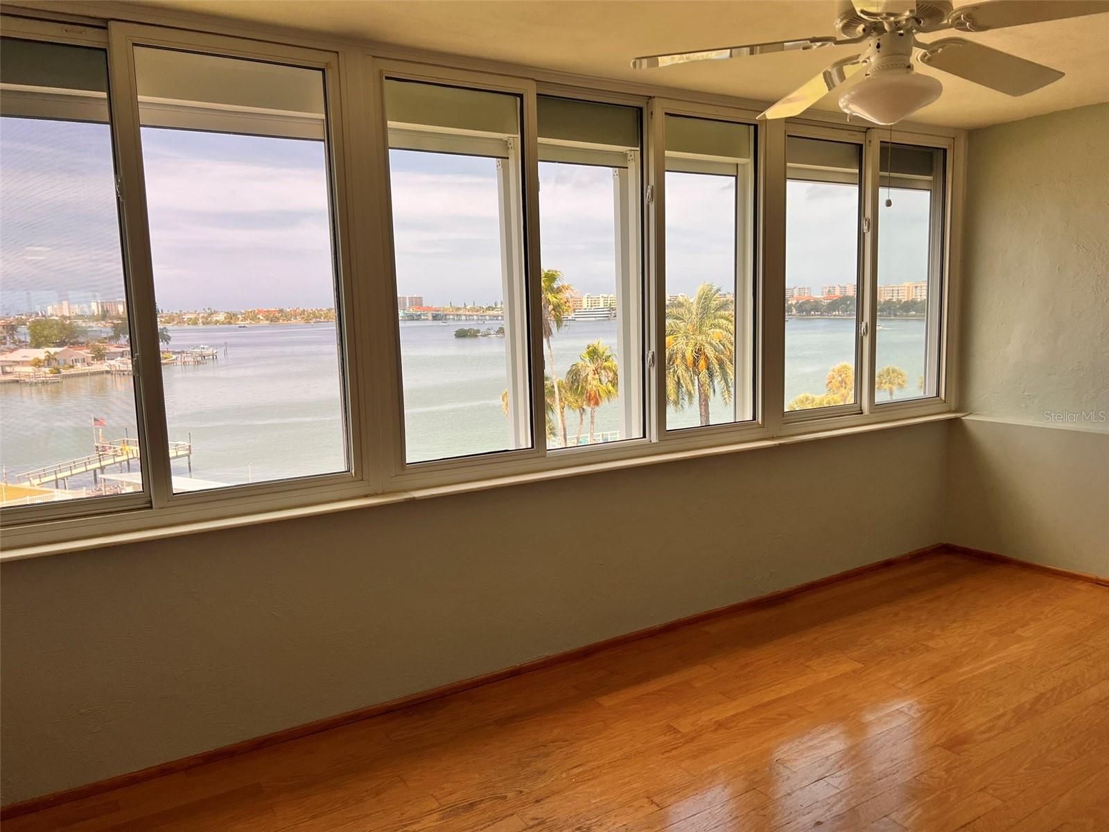 1868 Shore Unit 607, South Pasadena, FL 33707