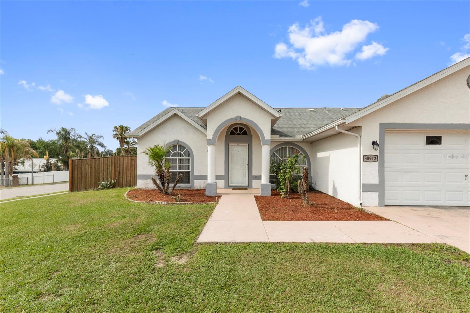 38912 Carr, Zephyrhills, FL 33540