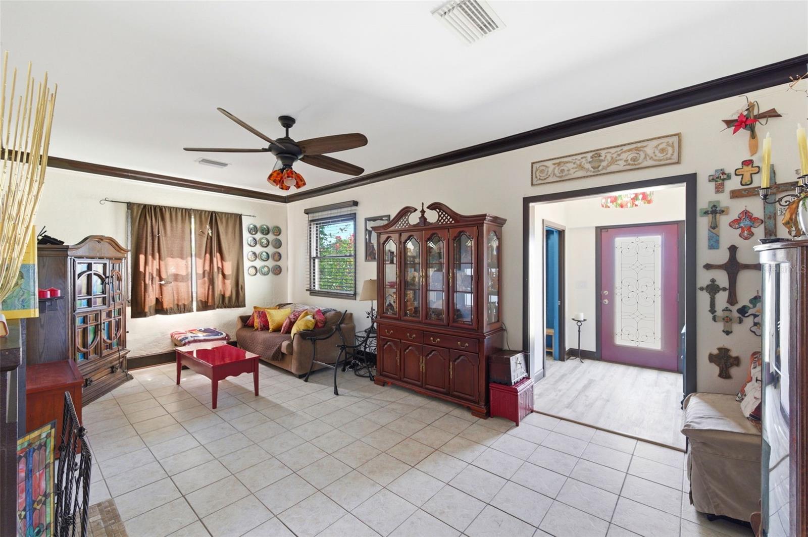 4263 5th, St Petersburg, FL 33713