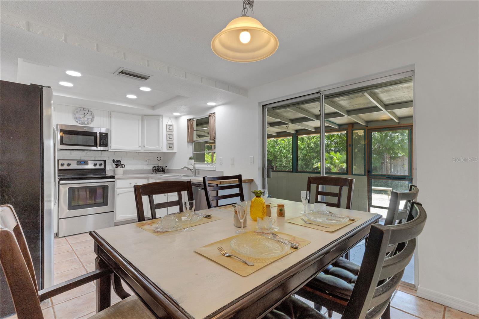 979 Kimball, Venice, FL 34293