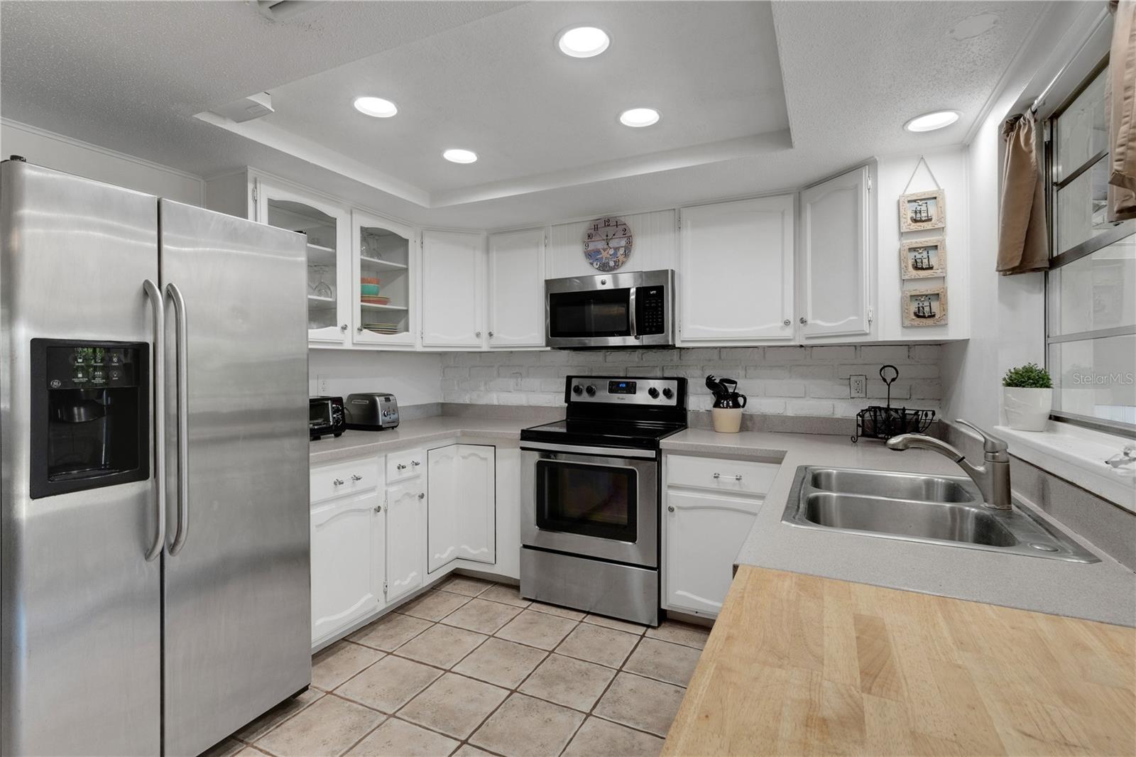 979 Kimball, Venice, FL 34293