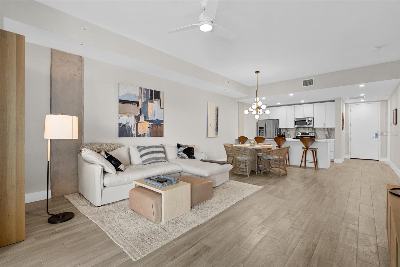 332 Cocoanut Unit 302, Sarasota, FL 34236