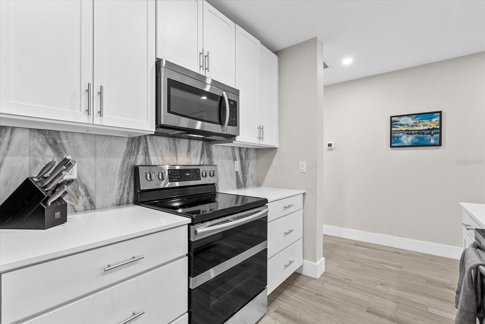 332 Cocoanut Unit 302, Sarasota, FL 34236