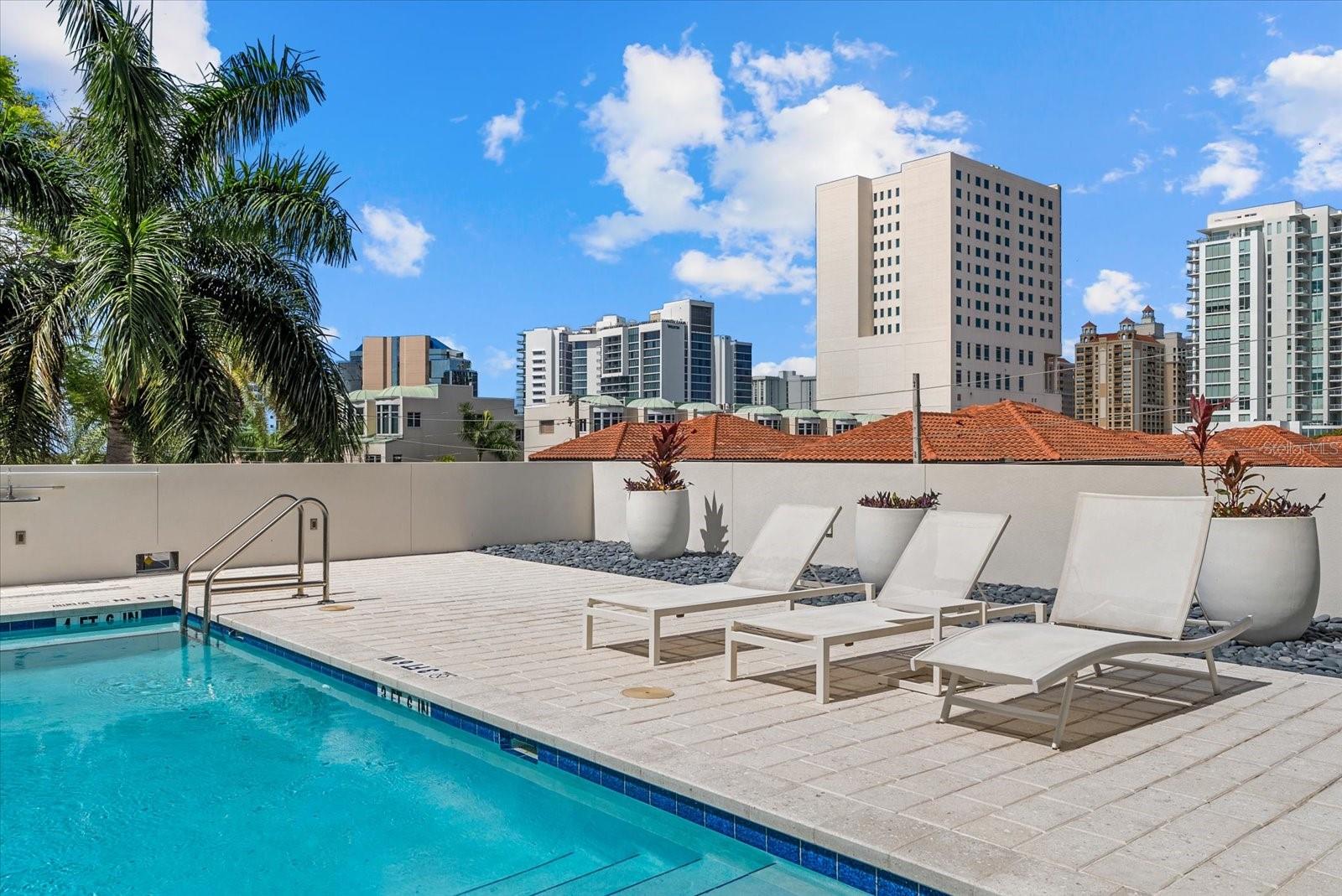 332 Cocoanut Unit 302, Sarasota, FL 34236