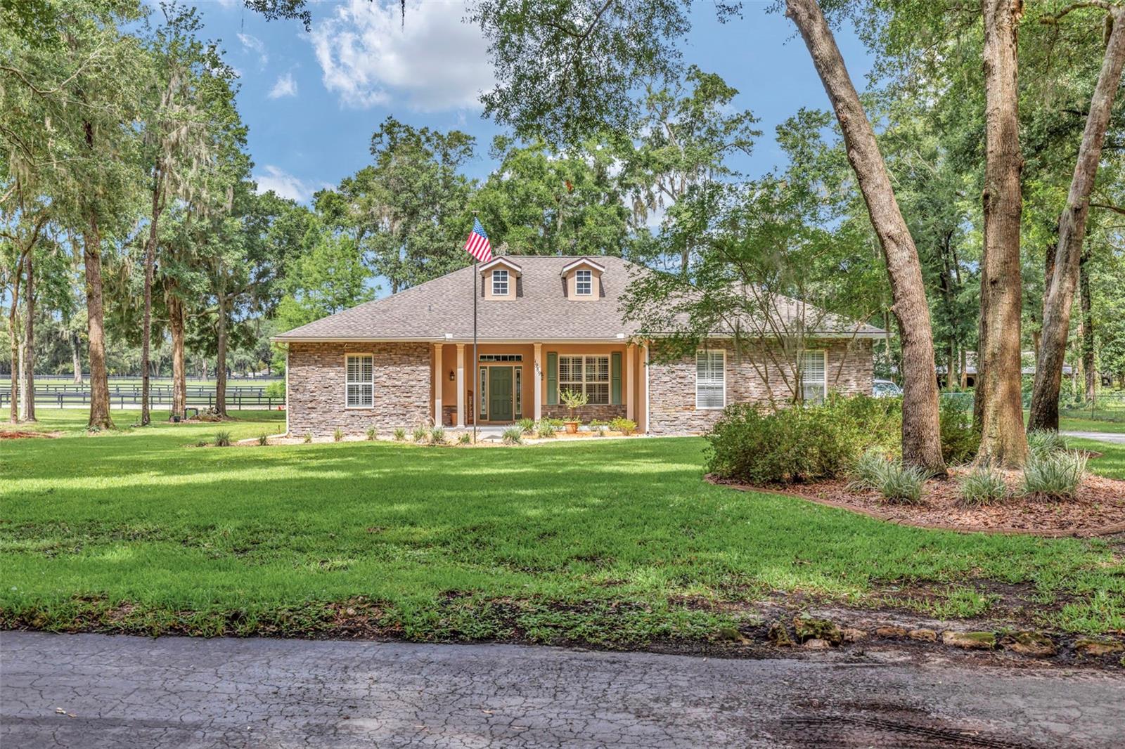 1989 111th, Ocala, FL 34475