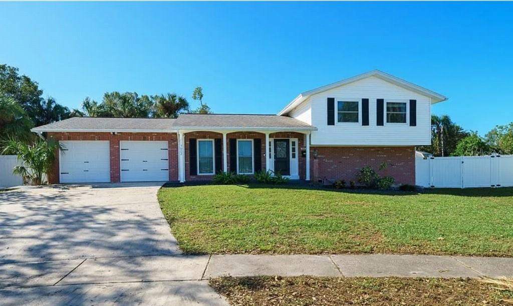 7002 Danewood, Tampa, FL 33615