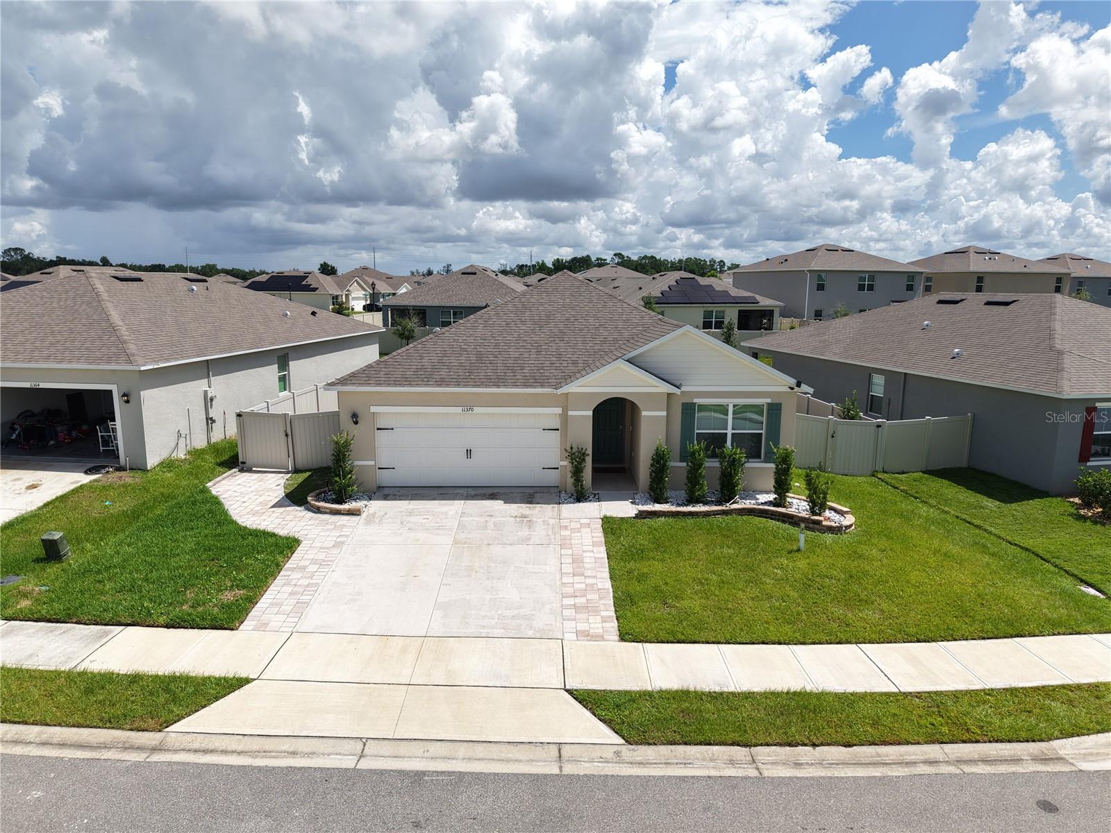 11370 Amber Ridge, Zellwood, FL 32798