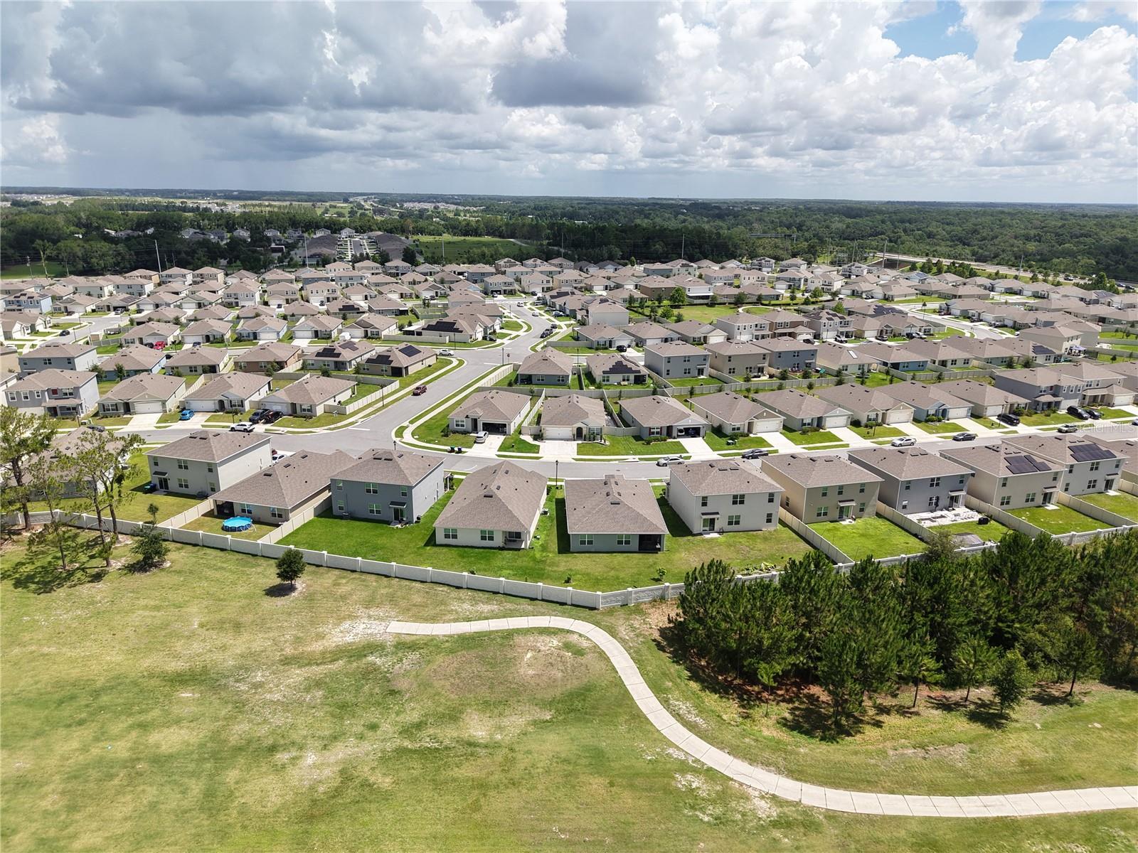 11370 Amber Ridge, Zellwood, FL 32798
