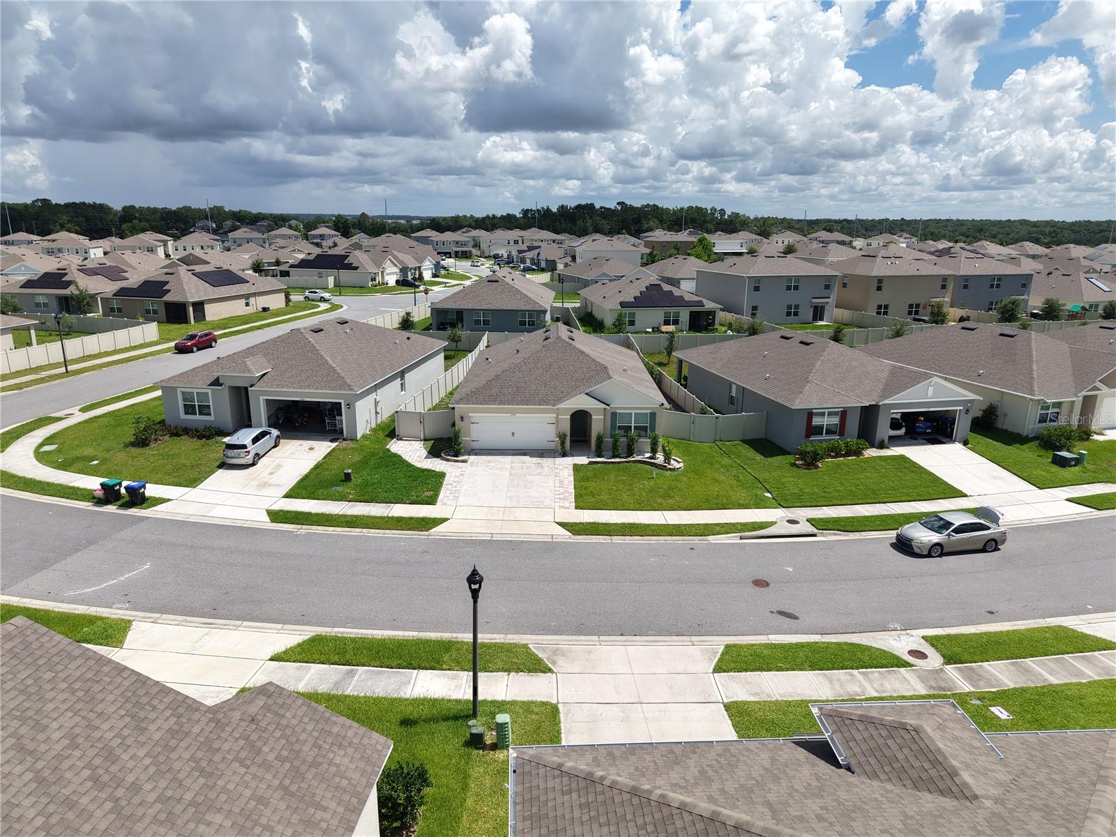 11370 Amber Ridge, Zellwood, FL 32798