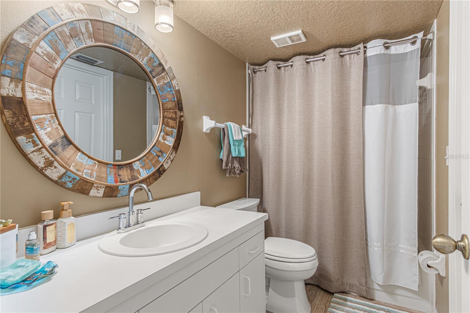 443 Bouchelle Unit 204, New Smyrna Beach, FL 32169