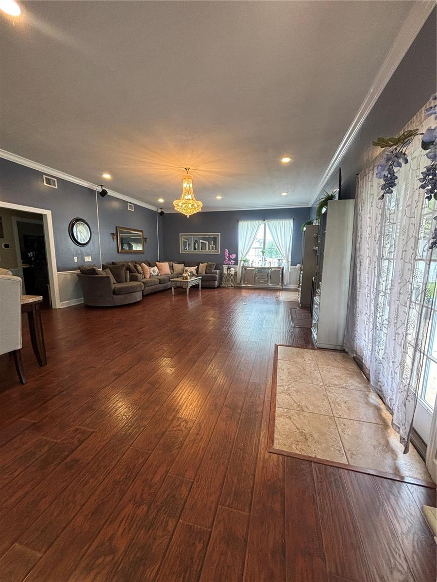 525 61st, Ocala, FL 34472