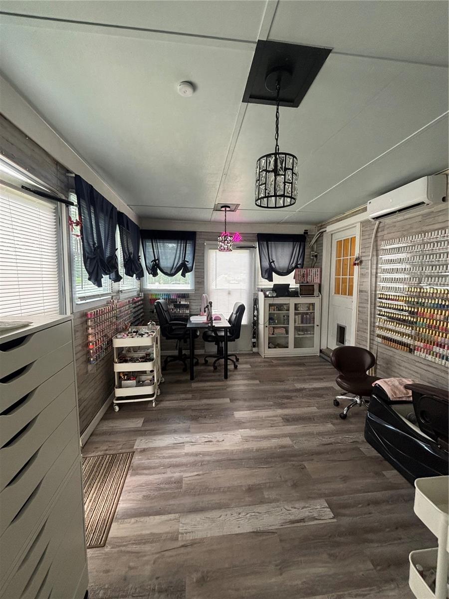 525 61st, Ocala, FL 34472