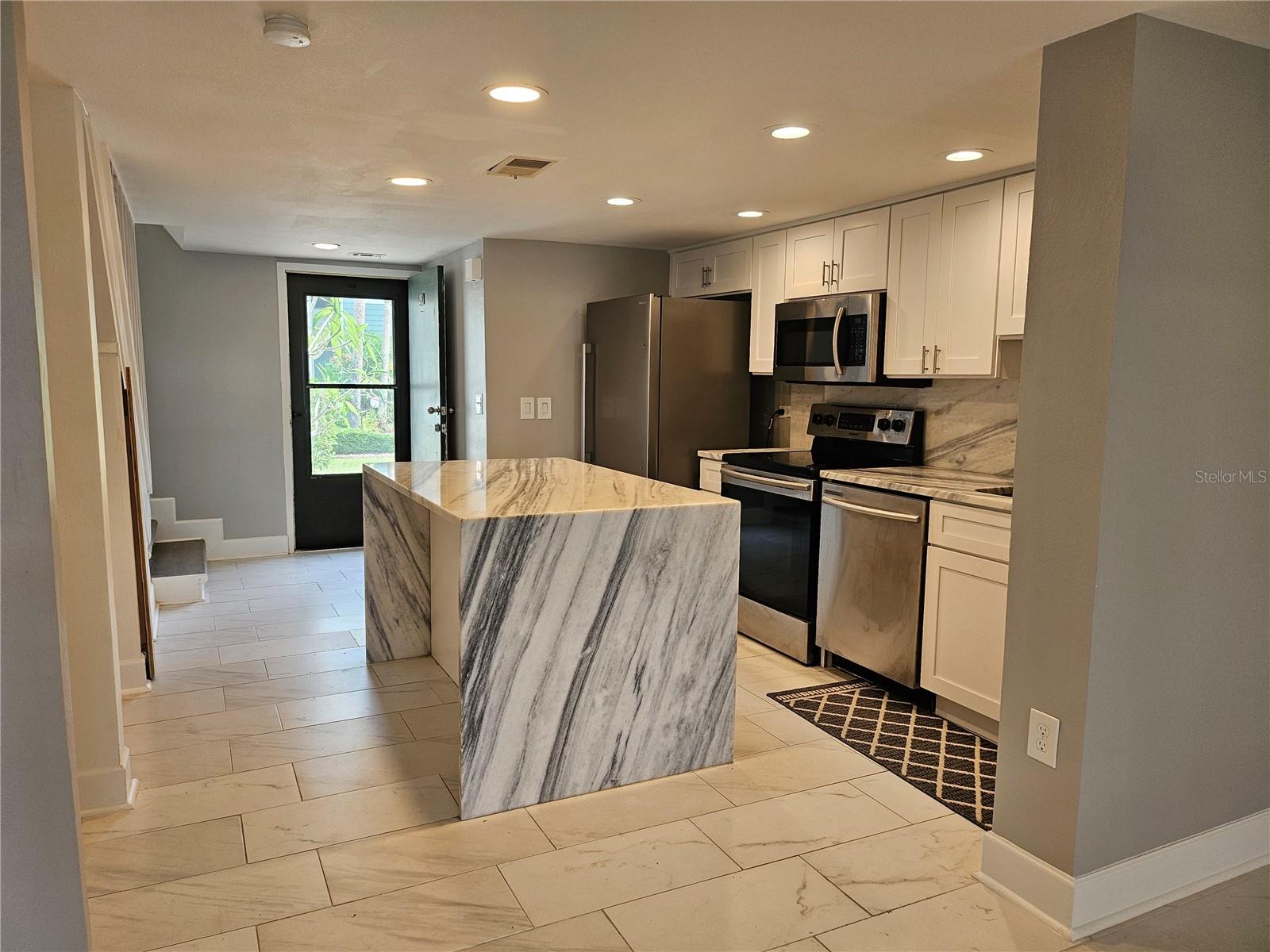 1028 Apollo Beach Unit 19, Apollo Beach, FL 33572