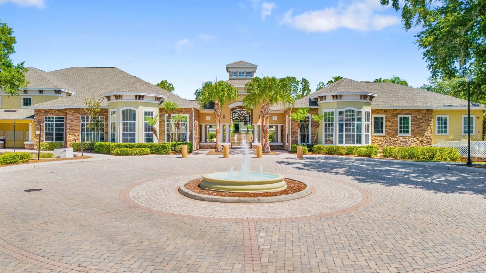 10211 Courtney Palms Unit 303, Tampa, FL 33619