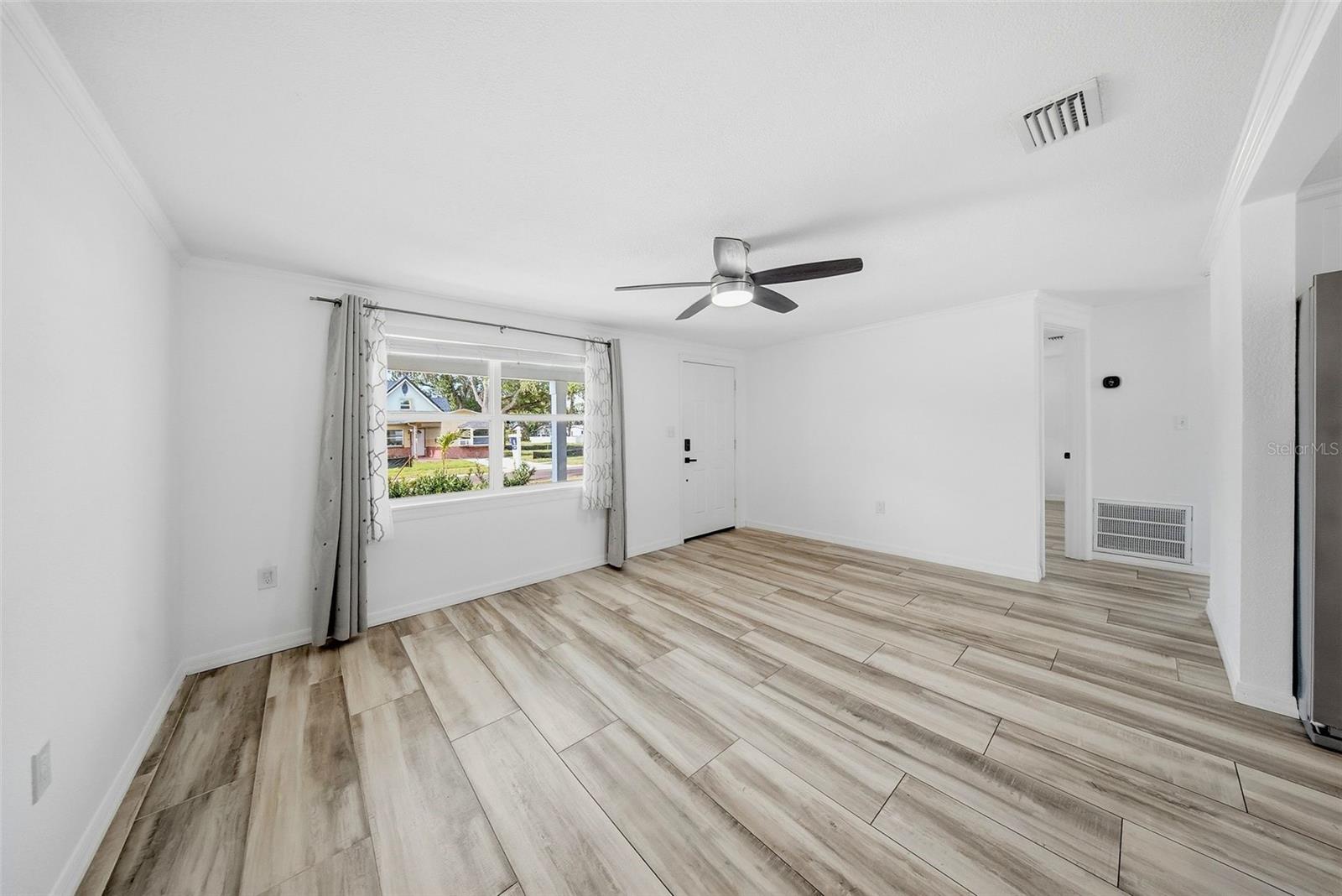 1565 Connecticut, St Petersburg, FL 33703