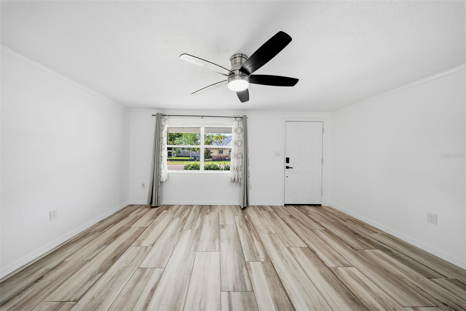 1565 Connecticut, St Petersburg, FL 33703