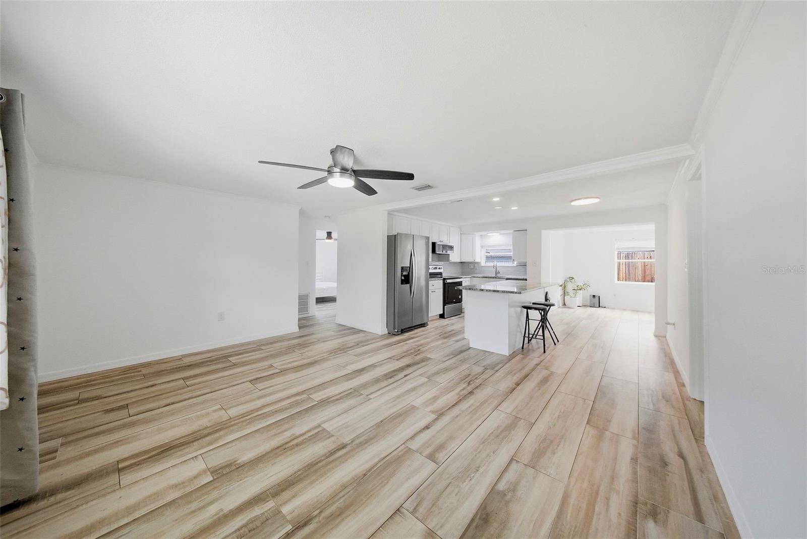 1565 Connecticut, St Petersburg, FL 33703