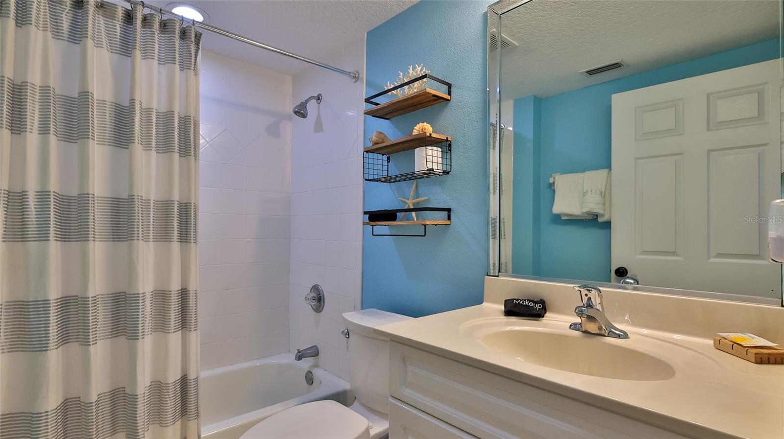 5300 Atlantic Unit 15-202, New Smyrna Beach, FL 32169