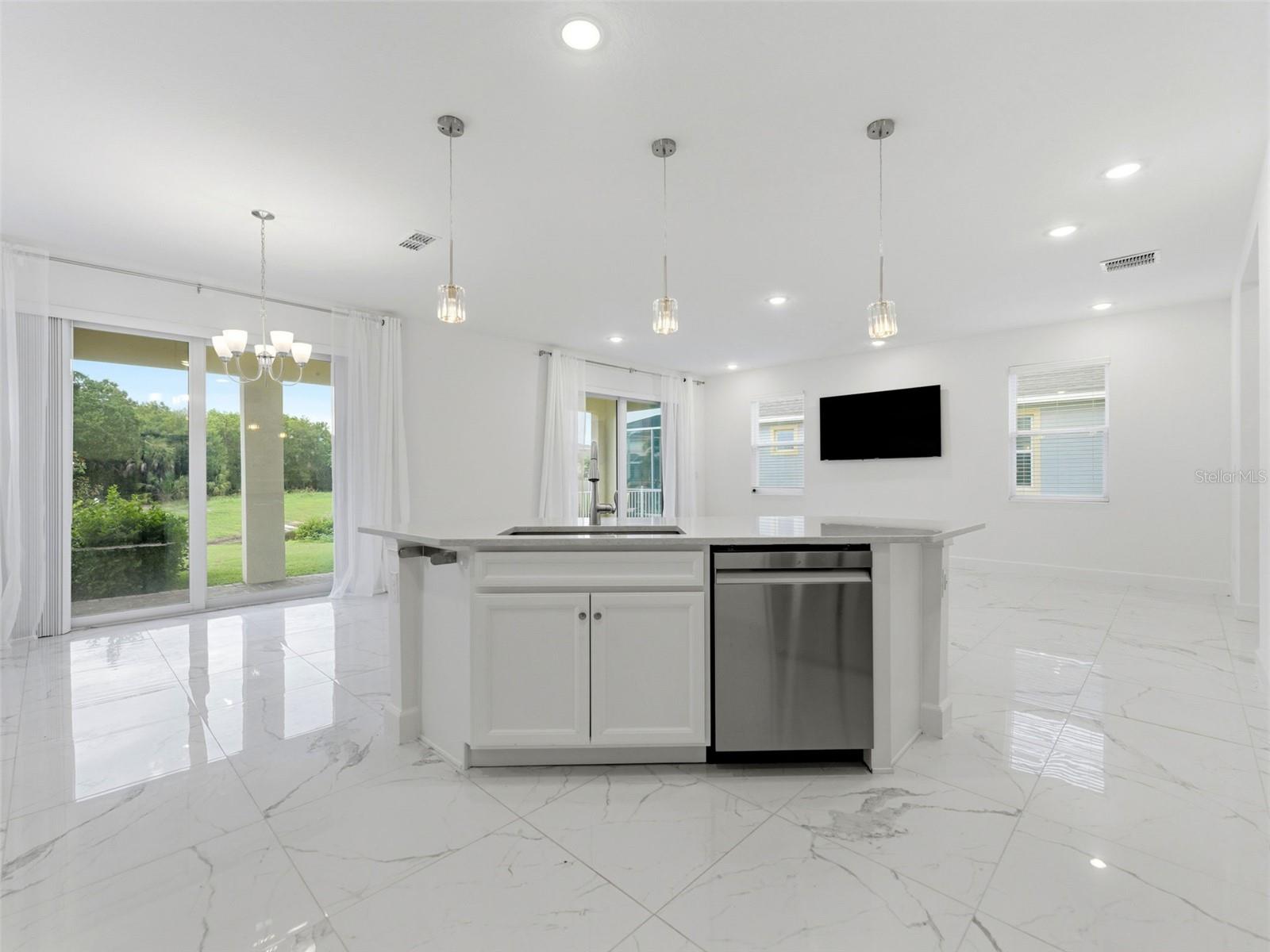 5232 Wishing Arch, Apollo Beach, FL 33572