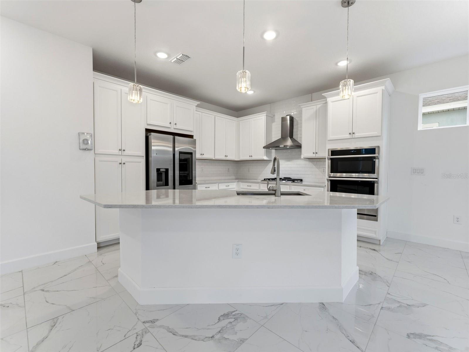 5232 Wishing Arch, Apollo Beach, FL 33572