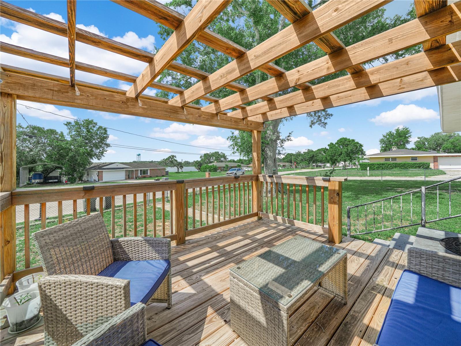 231 Ridge Manor, Lake Wales, FL 33853