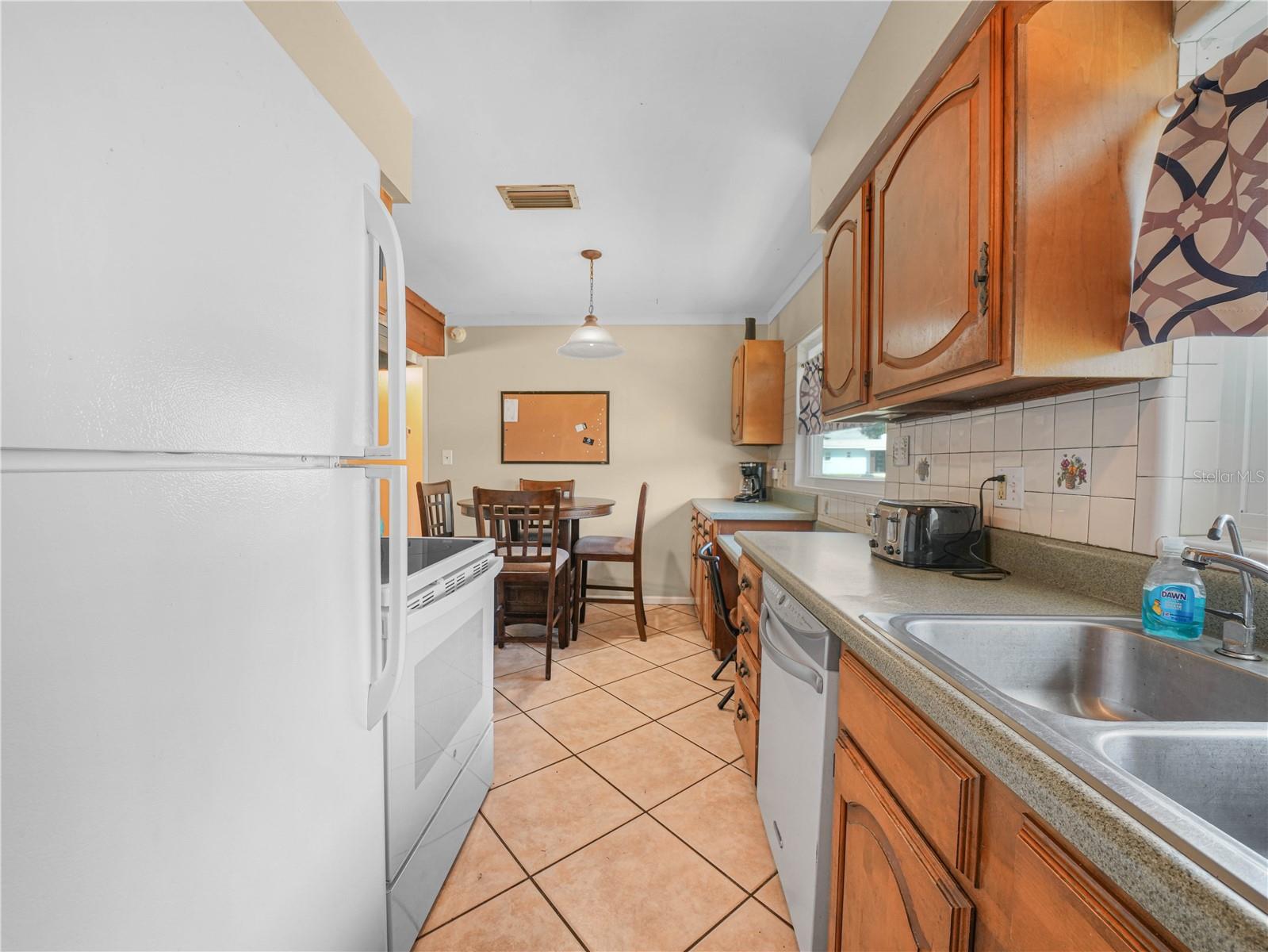 231 Ridge Manor, Lake Wales, FL 33853