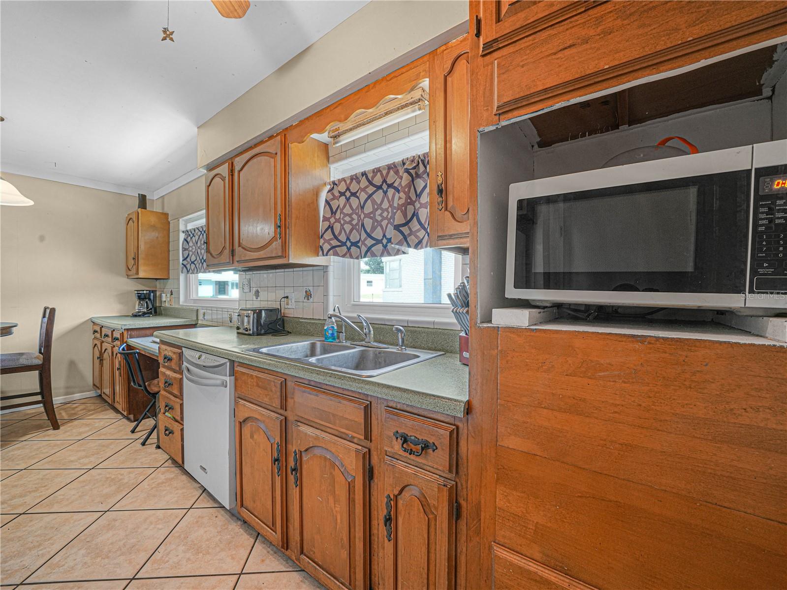 231 Ridge Manor, Lake Wales, FL 33853