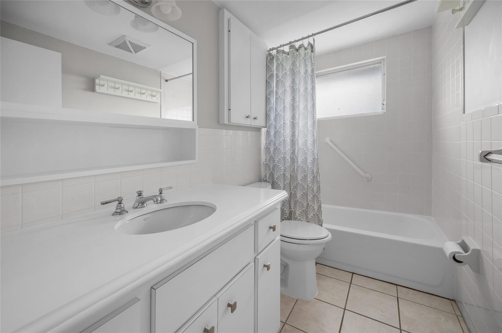 2480 Manasota Beach, Englewood, FL 34223